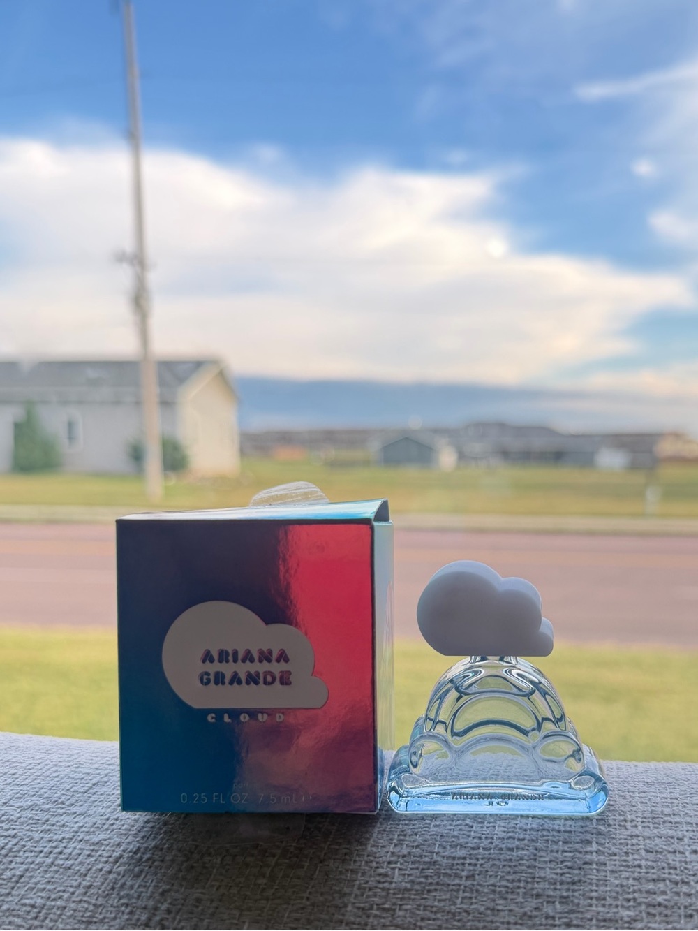 Ariana Grande - Cloud ☁️